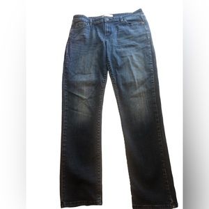 Levi’s Women’s Mid Rise Red Tag Size 14 M